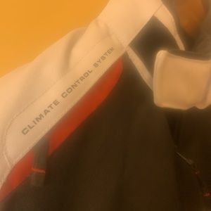 This Alpine star motorcycle jacket is fantastic this was made in Italy